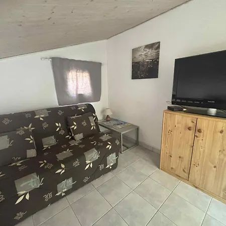 Дом отдыха Maisonnette 4 Pers, Piscine, Proche - Fr-1-194-427