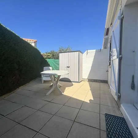 Дом отдыха Maisonnette 4 Pers, Piscine, Proche - Fr-1-194-427
